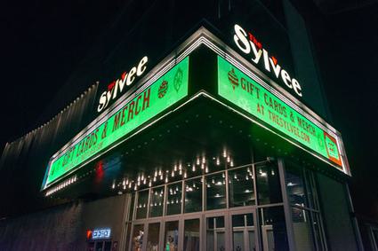 WCSI sylveeoutside 01